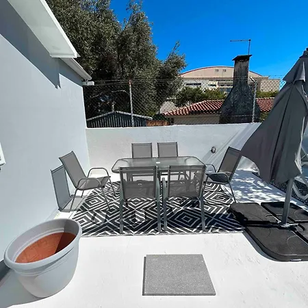 Piccola House